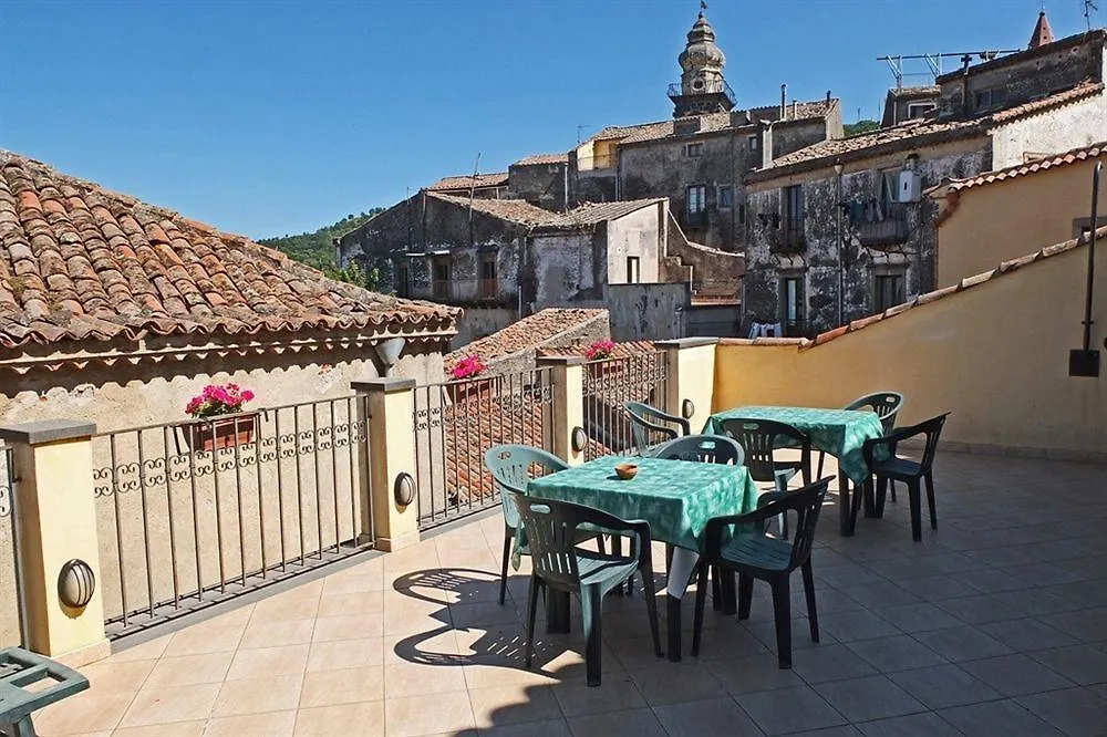 ***  Hotel Federico II Castiglione De Sicilia Włochy